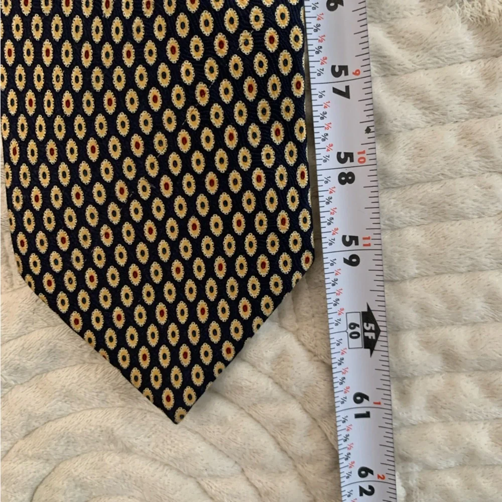 Stanley Blacker Black and Beige Patterned Tie